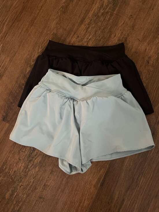 Yogalicious Other - Yogalicious Girls Lightstreme Colby Crossover Shorts Mint & Black Sz 12